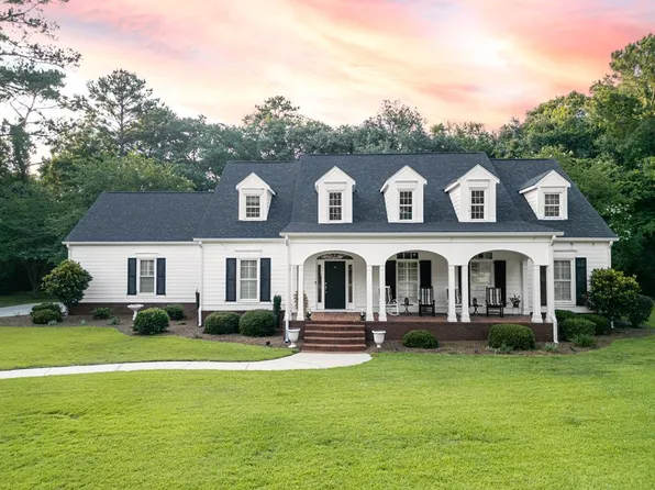 1403 River Pointe Dr, Albany, GA 31701