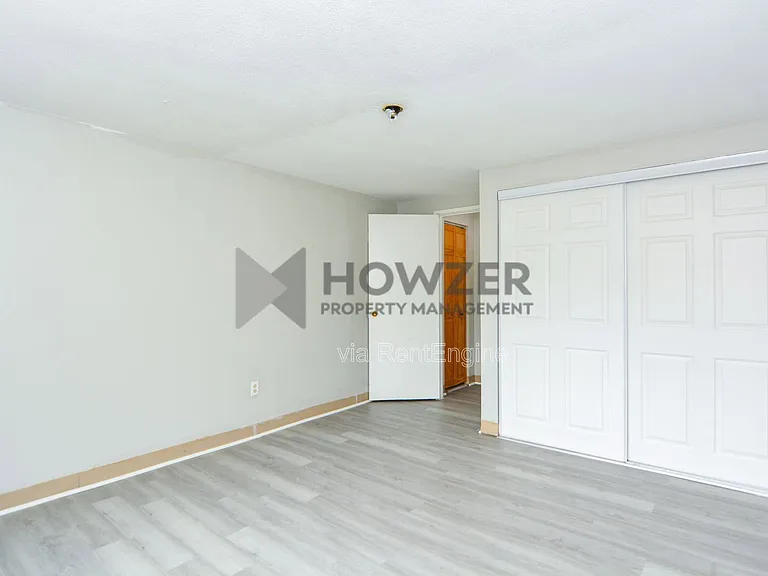 215 Winter St #4J — Photo 10