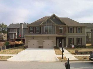 557 Wrenhaven Ct, Loganville, GA 30052