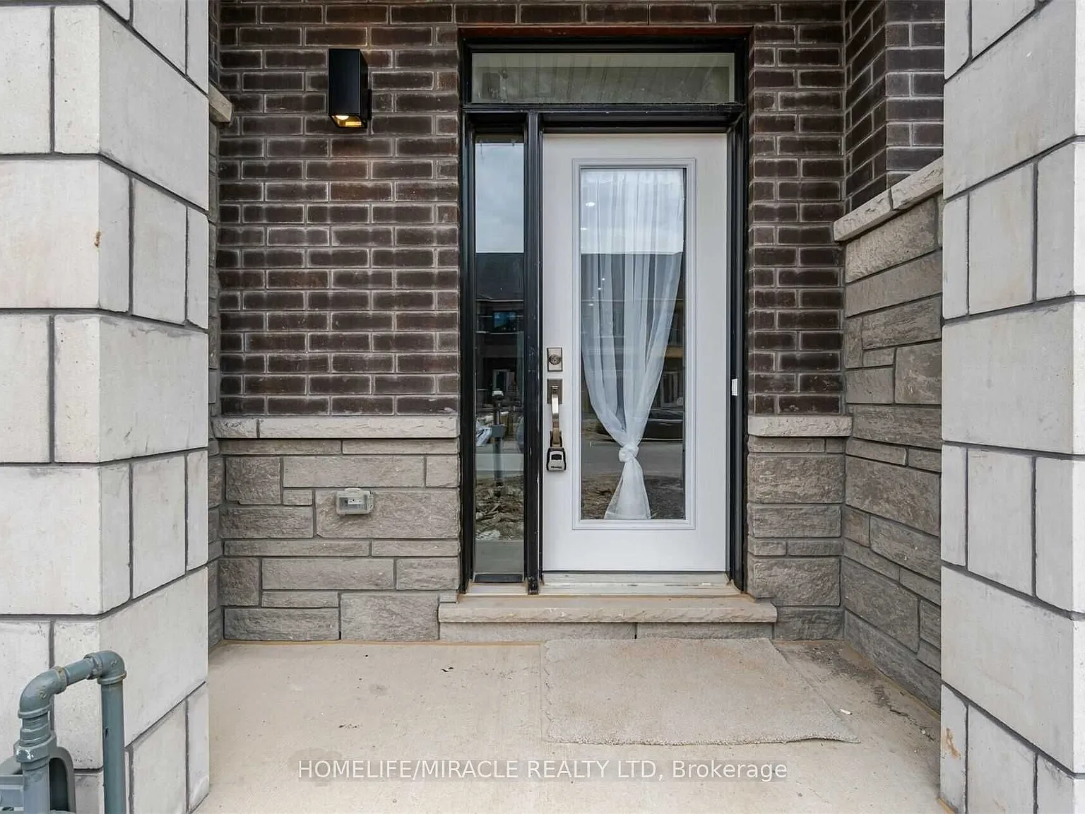 3 bed, $2,499 — Photo 3
