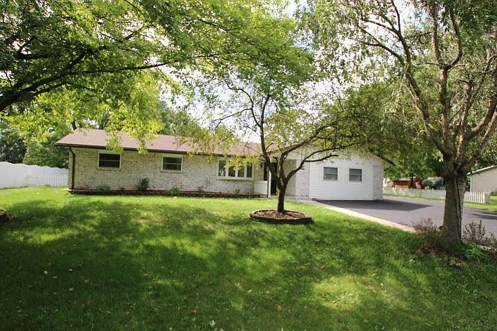 1st image of 179 Oak Meadow Dr