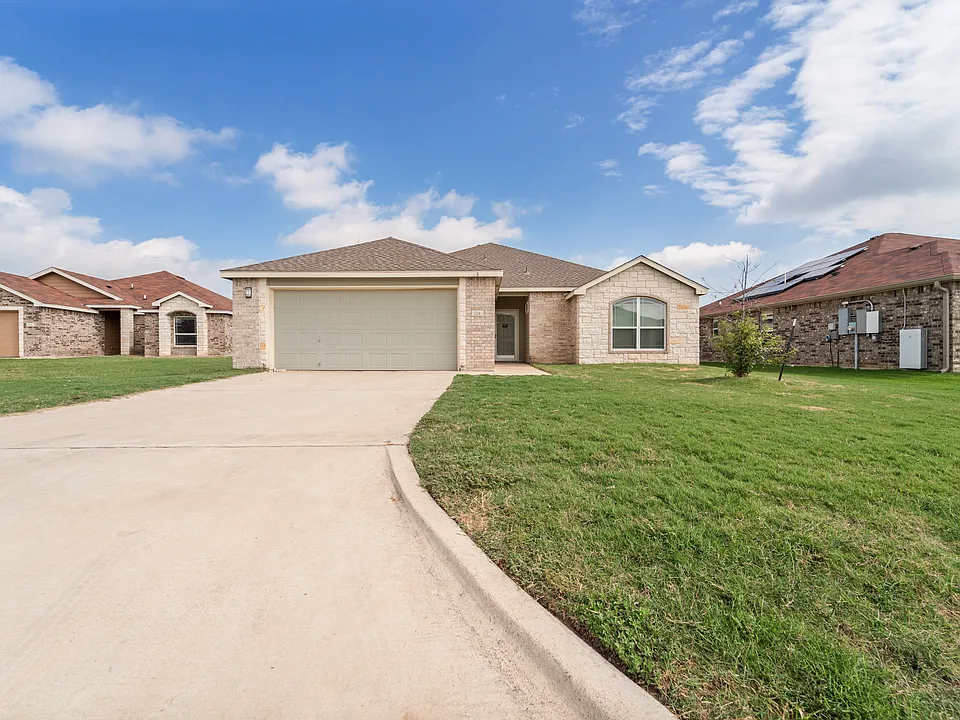 724 Liberty Valley Dr