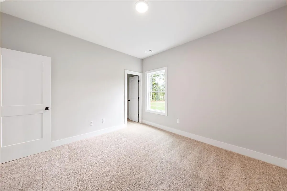 202 Railroad Street - 1 — Photo 3