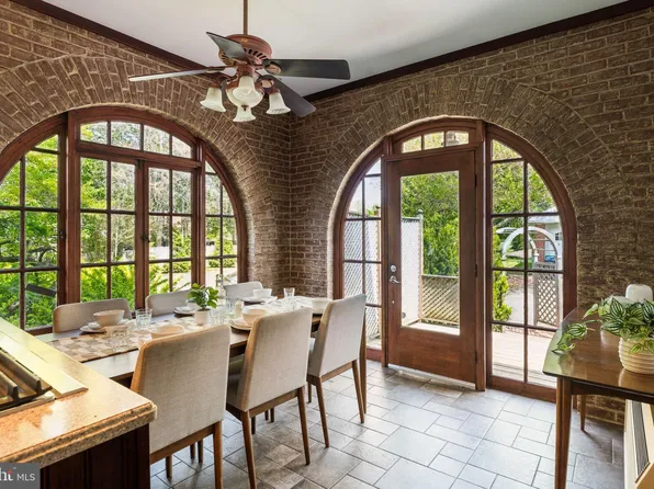 919 Skippack Pike, Blue Bell, PA 19422