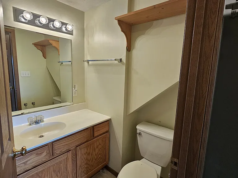 1383 Bergamont St — Photo 28