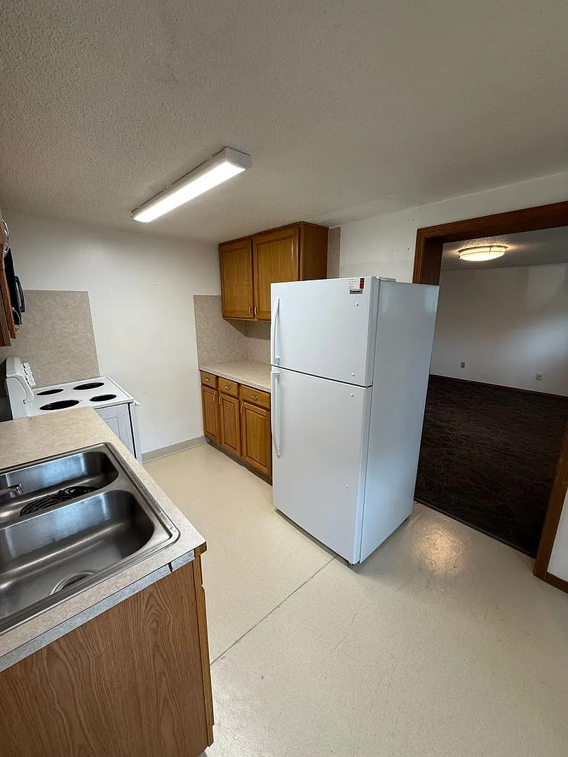 1 Bedroom, 1 Bath Apartment located near Norfolk Sr High! — Photo 3