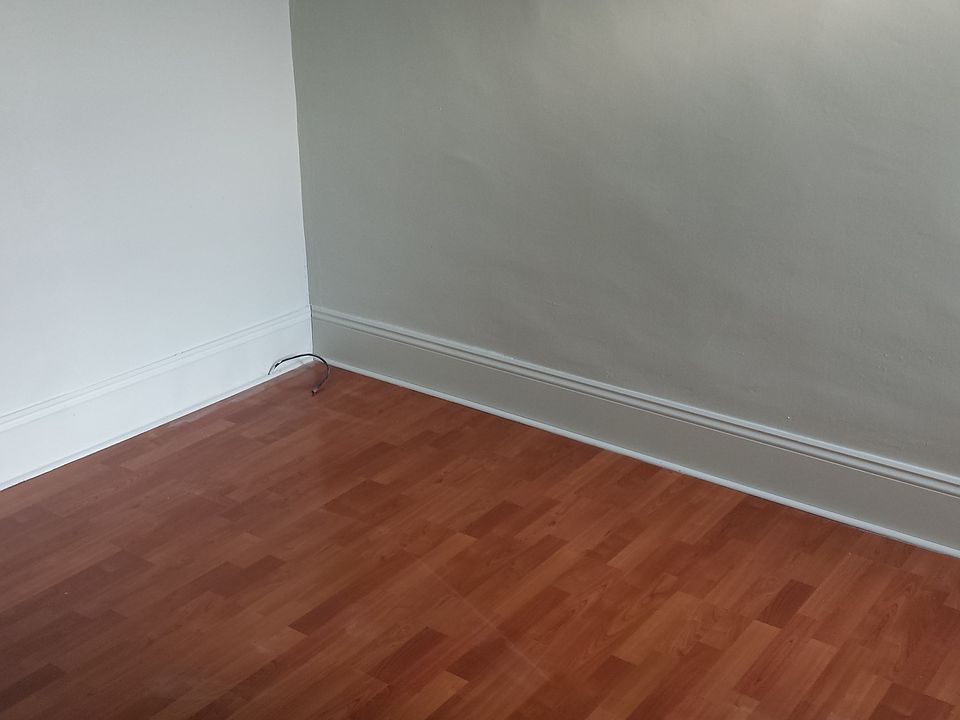 1st image of 2418 S Hutchinson St