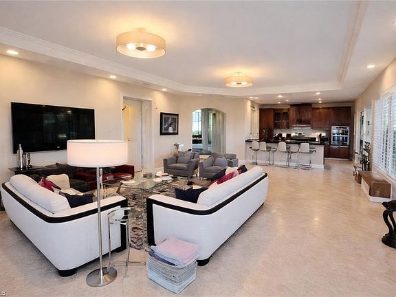 5th image of 2547 Marquesa Royale Ln #3201