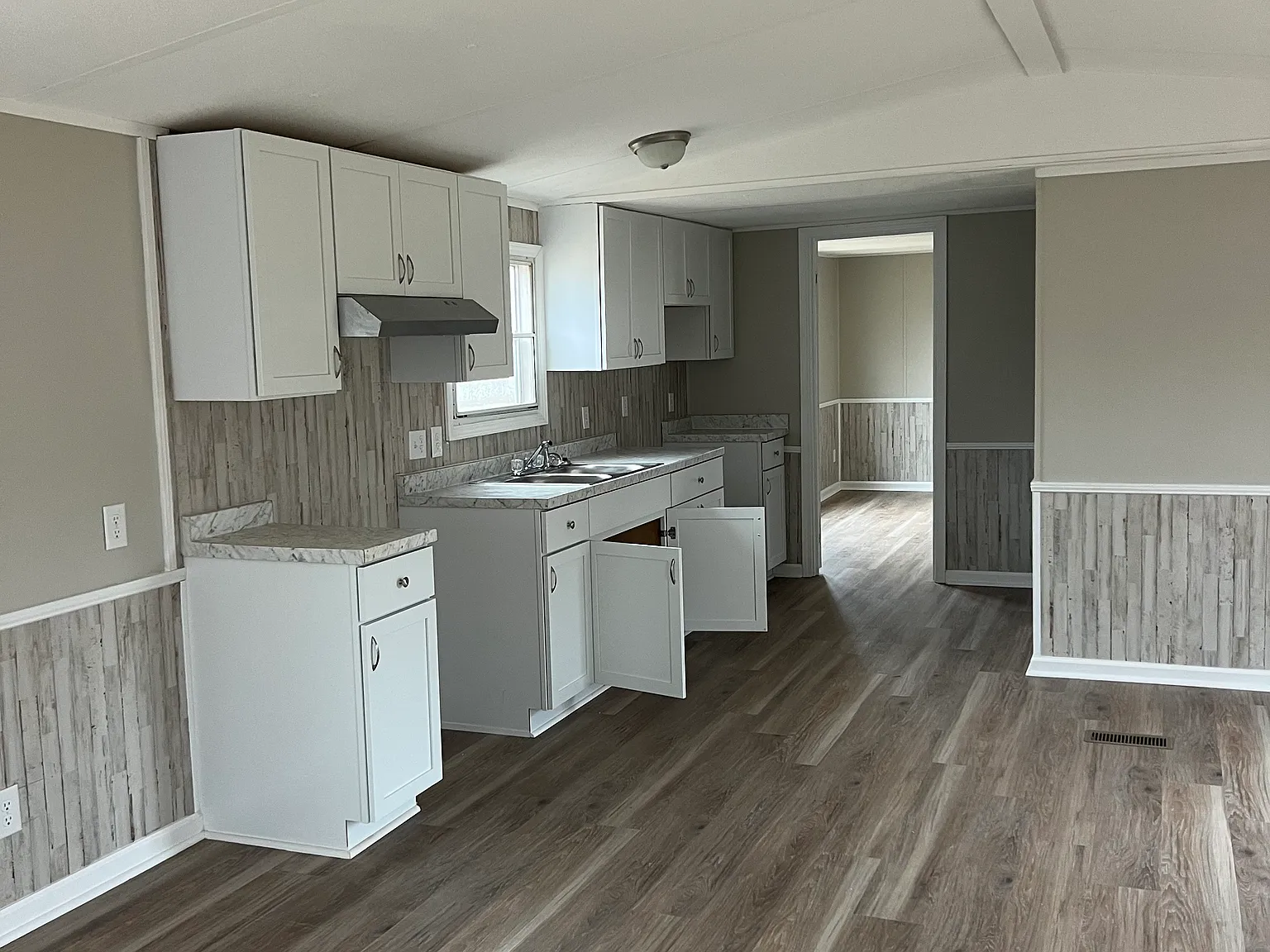 3 bed, $795 — Photo 3