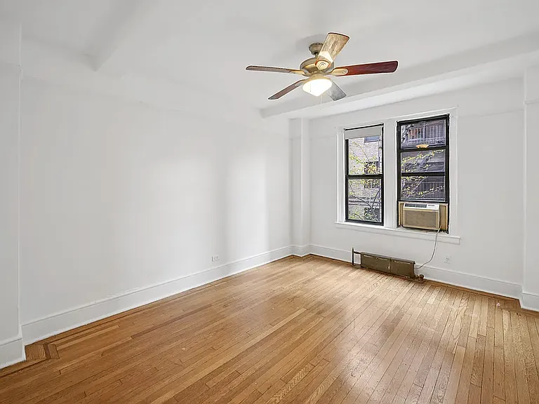 123 W 93rd St #2E — Photo 8