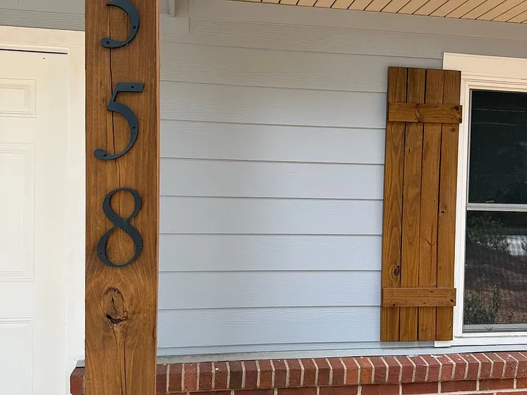 358 W Drake Ave — Photo 2