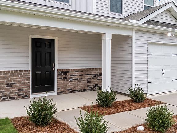 4th image of 3915 Falcon Court NW