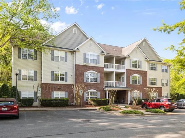 4712 Brighton Park Dr Unit 3C, Winston Salem, NC 27103