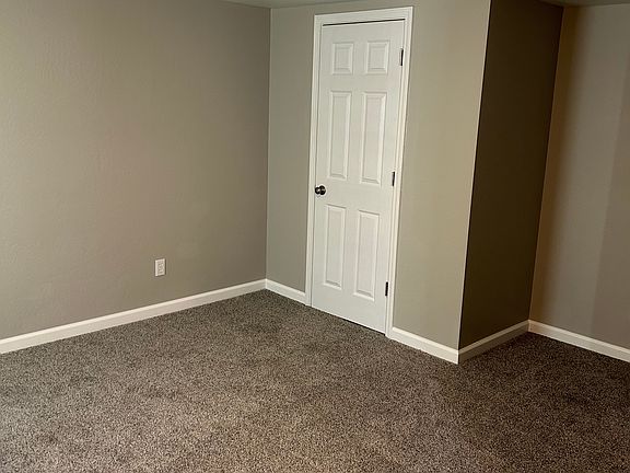 4th image of 240 W School St #238