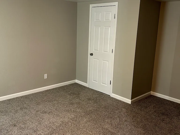 240 W School St #238 — Photo 4