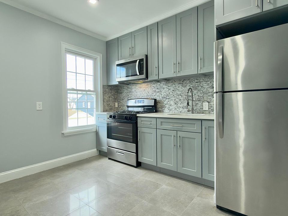 1st image of 105-03 221st St Floor 2