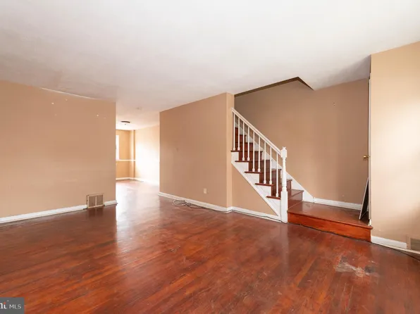 440 Ellis Ave, Darby, PA 19023