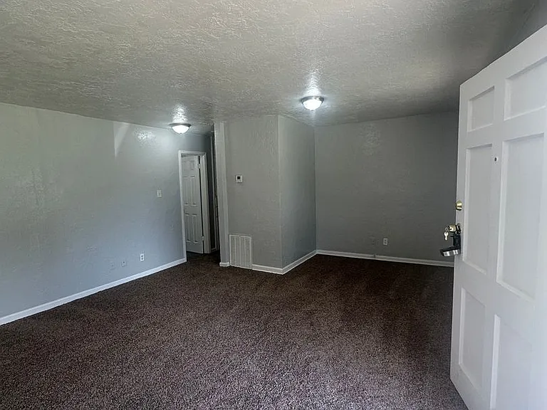 125 E Northrup Dr — Photo 13