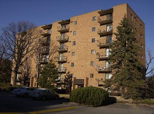 1st image of 5970 W Lake Bluff Dr #401