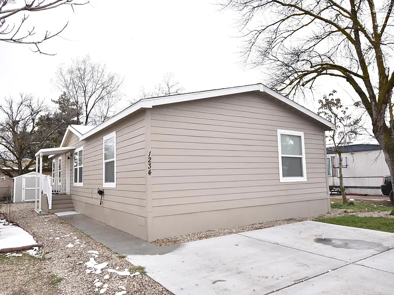 1234 N Arrow Ln — Photo 2