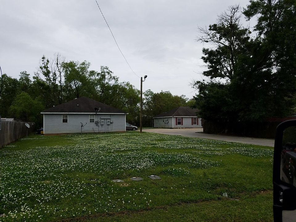 2nd image of 10024 Fournier Ave #D