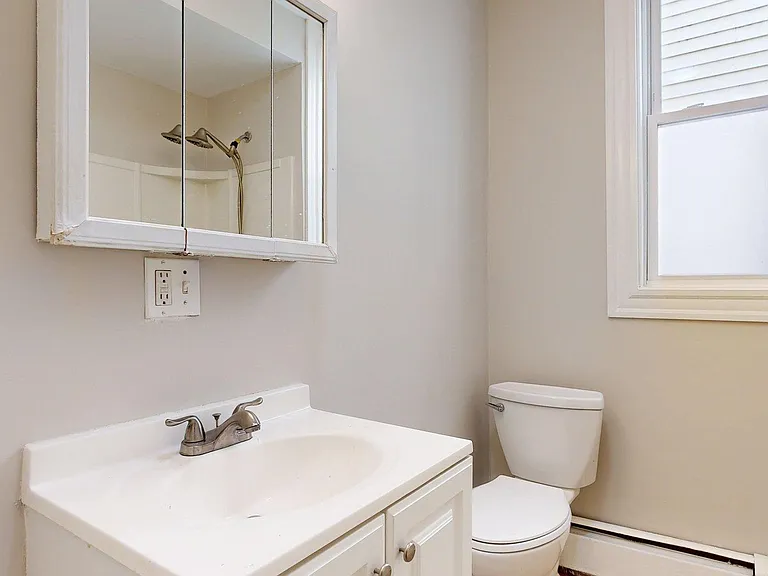 205 Chelsea St #3 — Photo 15