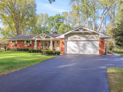 555 Charlesina Dr, Rochester, MI, 48306
