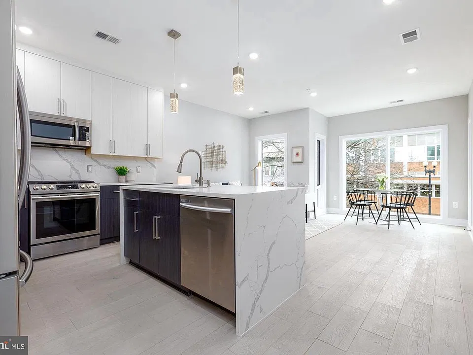 2812 Georgia Ave NW #8