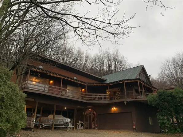 235 Pine Knob Rd S, Hopwood, PA 15445