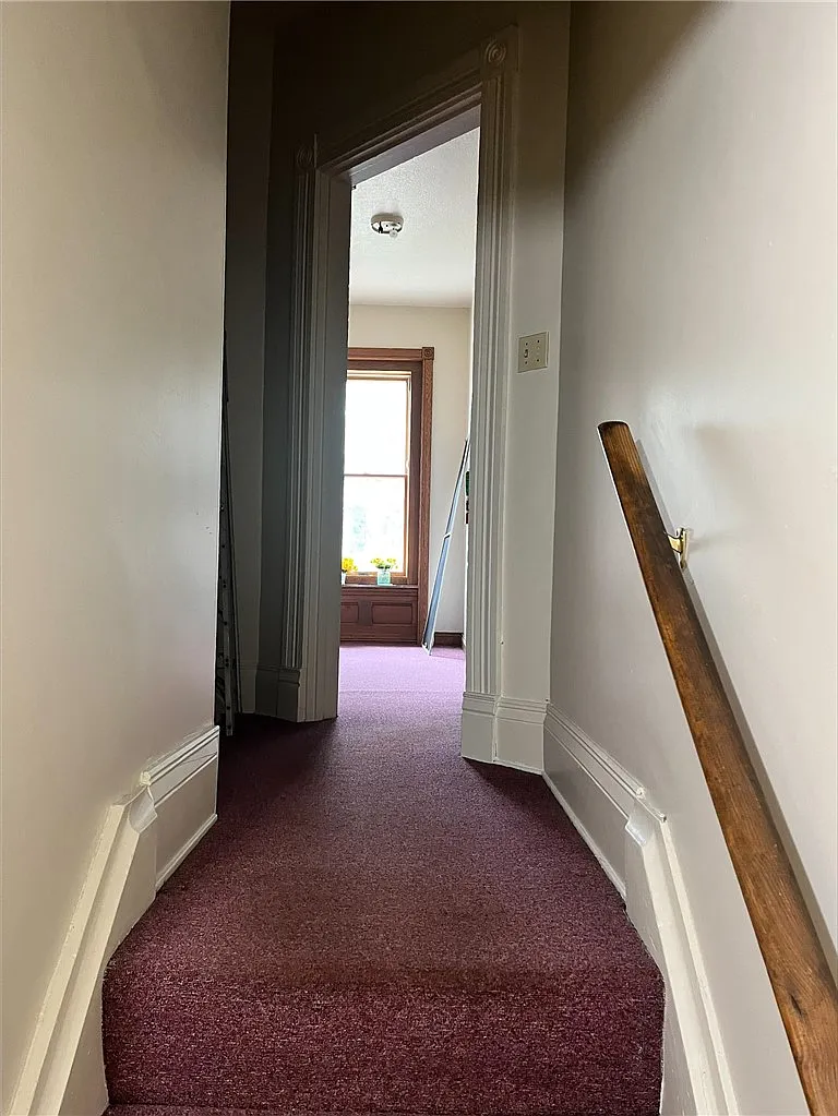 1 bed, 1.0 bath, $425 — Photo 4