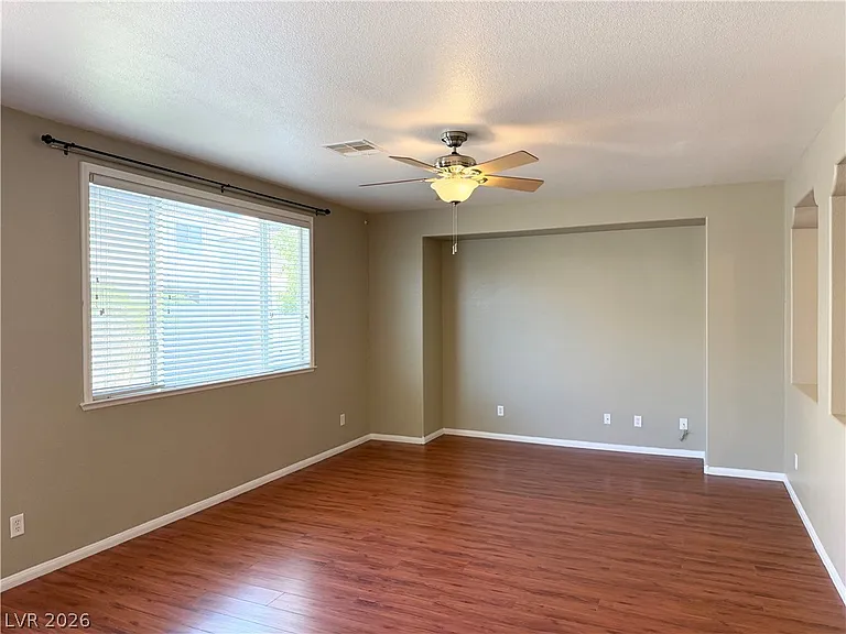 9862 Shadow Grove Ave — Photo 11