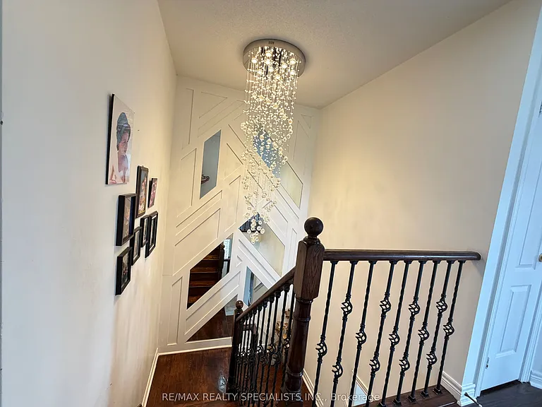 214 McCready Dr — Photo 26