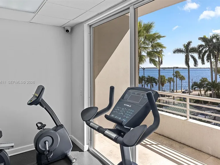 1402 Brickell Bay Dr #603 — Photo 14