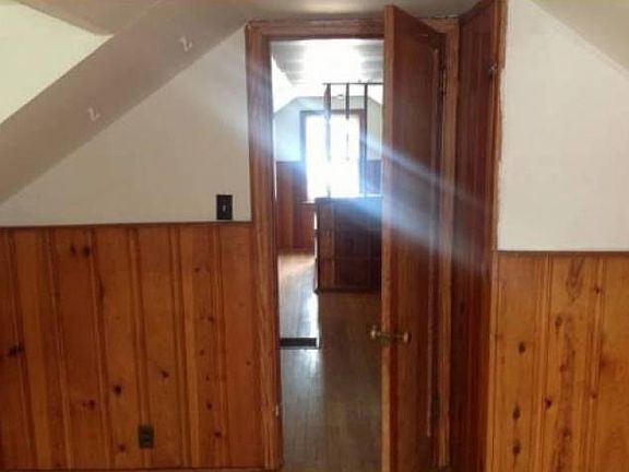 Upper Level BR