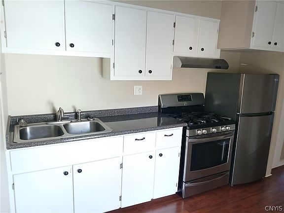 5th image of 39 Varick St