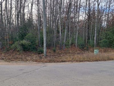62 Wintergreen Cir, Gladstone, MI, 49837