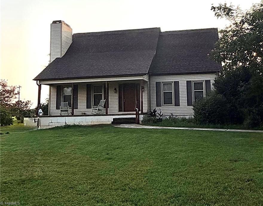 1st image of 123 Valley Oaks Dr