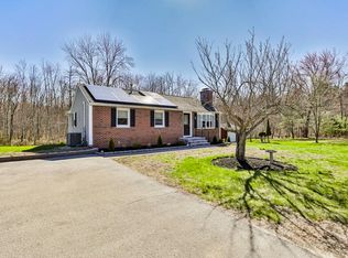 155 Robinson Rd, Hudson, NH 03051