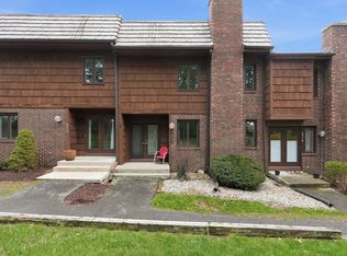 6714 Quail Ridge Ln, Fort Wayne, IN