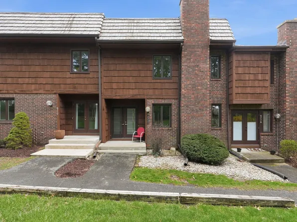 6714 Quail Ridge Ln, Fort Wayne, IN 46804