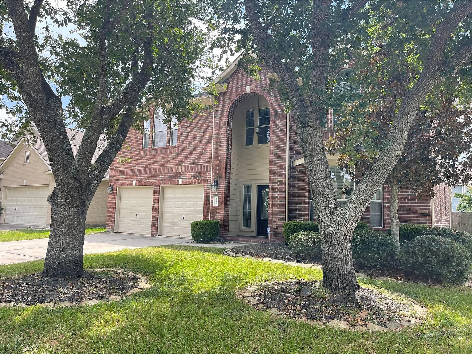 4 bed, 3.0 bath, 2625 sqft, $3,000 — Photo 3