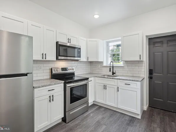 5536 Blakemore St, Philadelphia, PA 19138