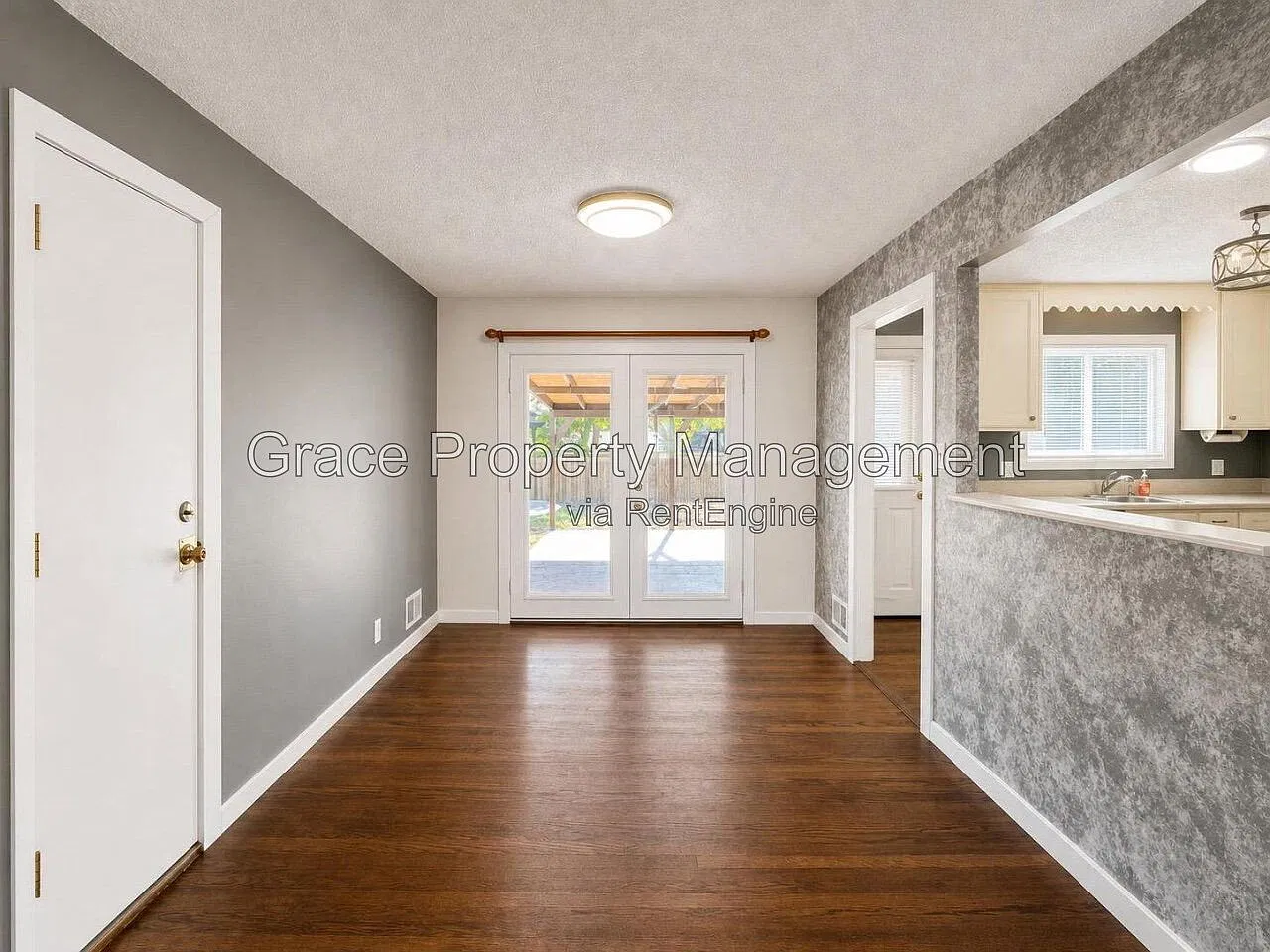 4 bed, 2.0 bath, 1938 sqft, $3,125 — Photo 3