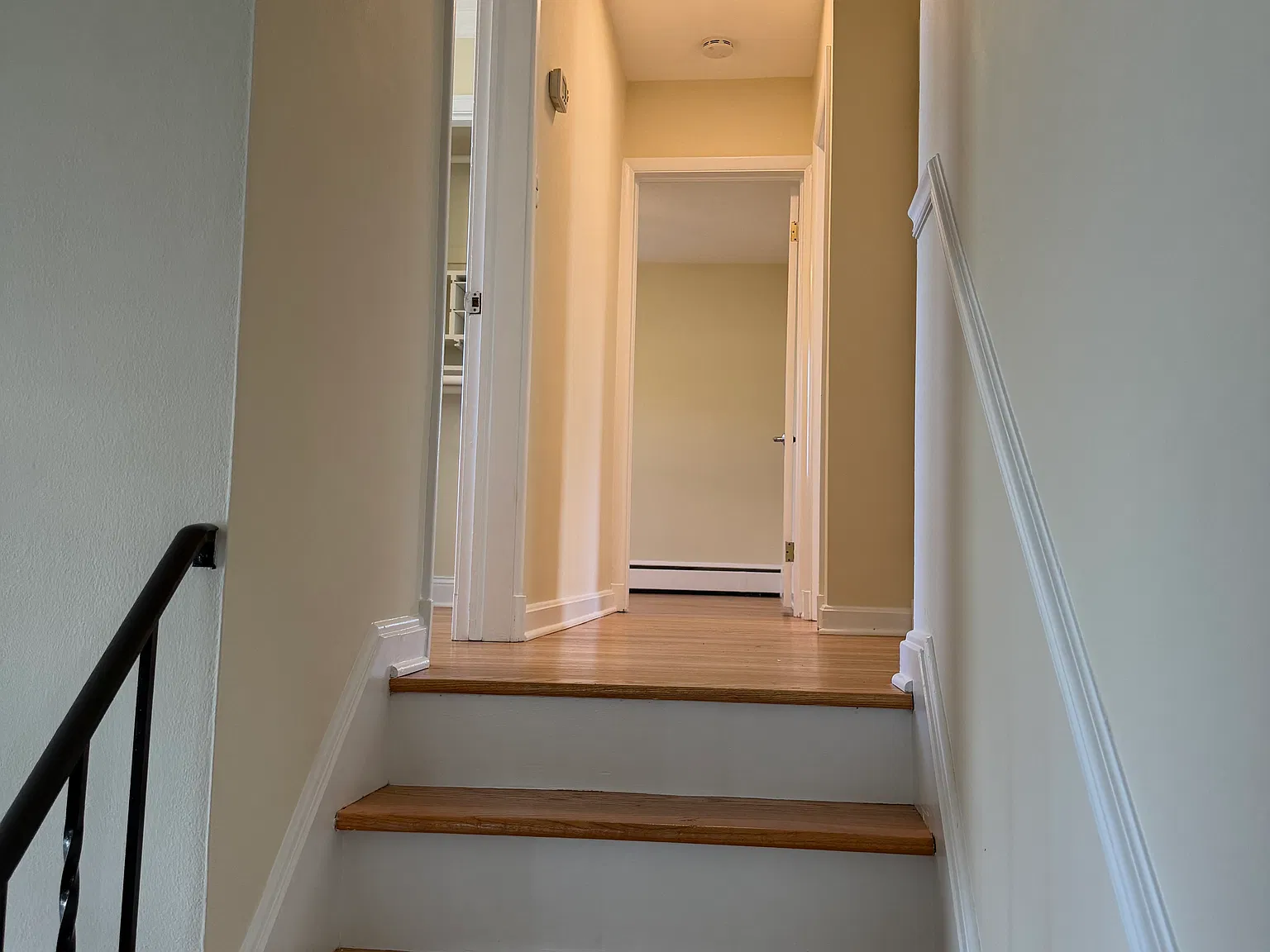 4 bed, 1800 sqft, $2,995 — Photo 4