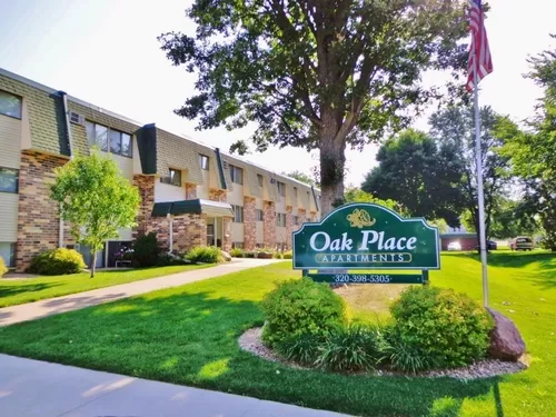 Oak Place Apartments Photo 1