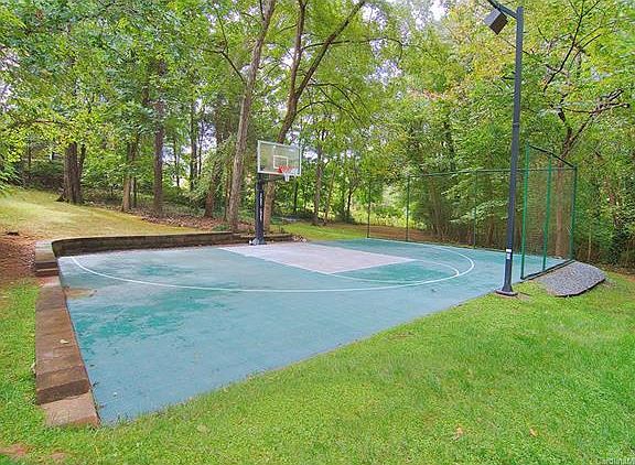 5th image of 5425 Eastwych Ct