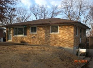 1808 Stadium Blvd, Jefferson City, MO 65109