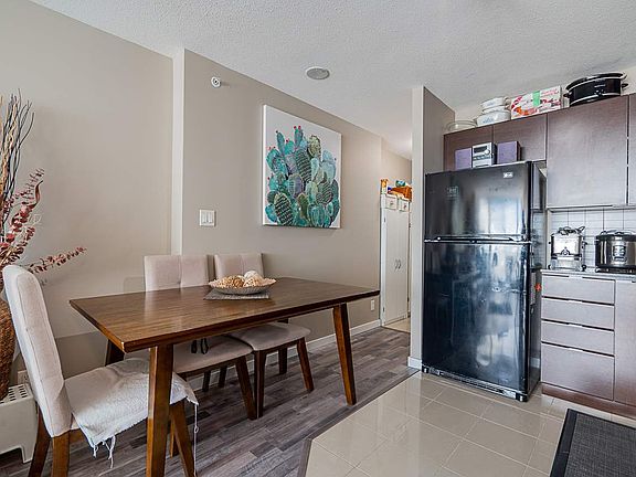 4th image of 13618 100th Ave #1407