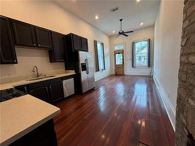 1521 Eagle St — Photo 2