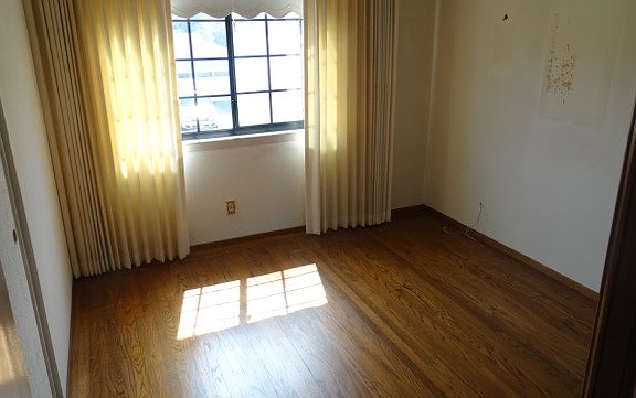 4th image of 324 King Dr